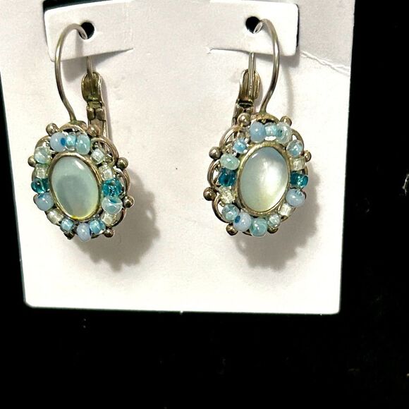 🎉HP🎉Vintage Liz Claiborne Aqua n Silver Drop Earrings - Picture 2 of 7